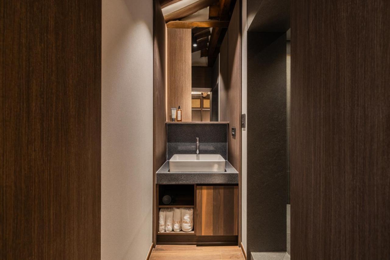 Warm Hearth - East Seoul