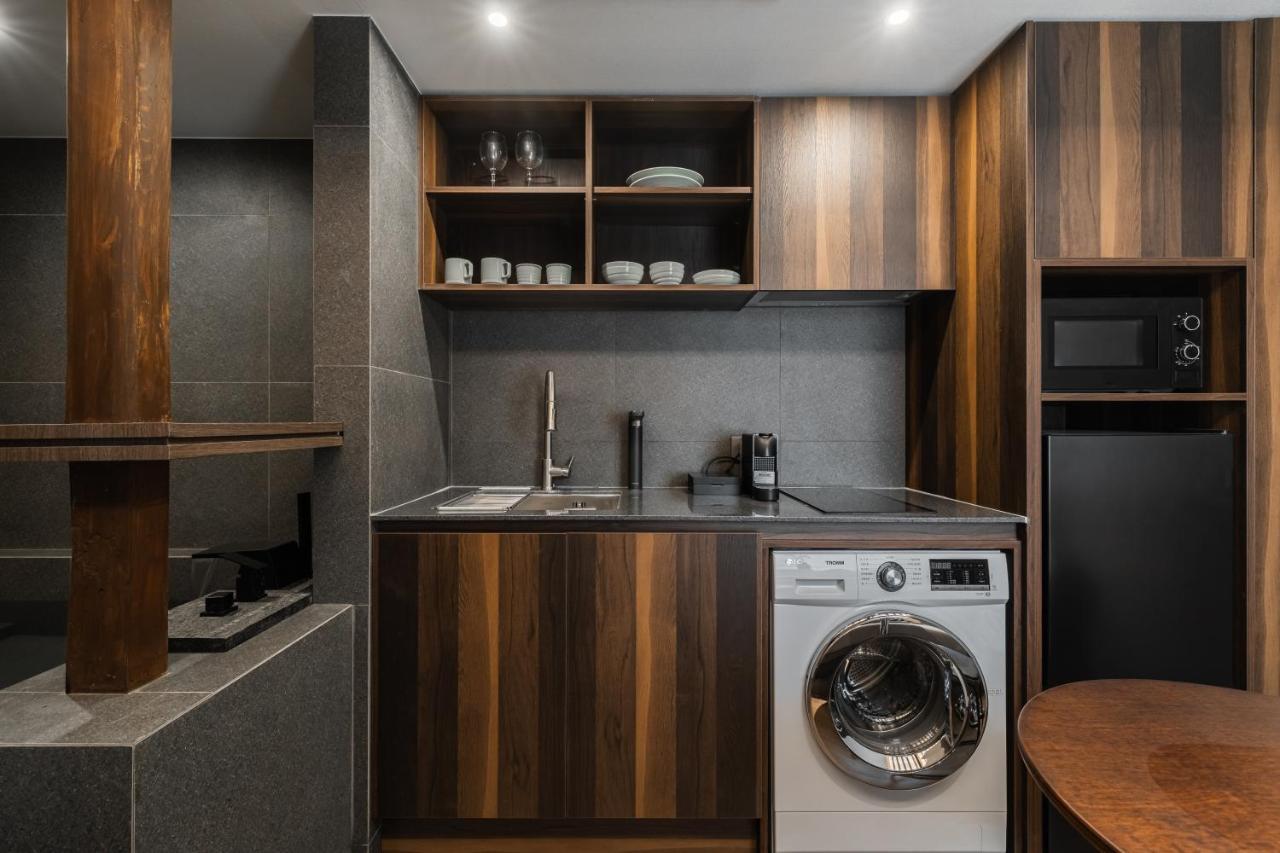 Apartment Warm Hearth - East *